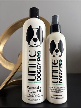 UNITE Doggy Poo Oatmeal & Argan Oil Dog Shampoo — White